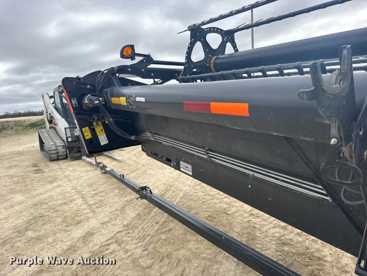 image for item FB7124 MacDon FD75-D Flexdraper flex draper head