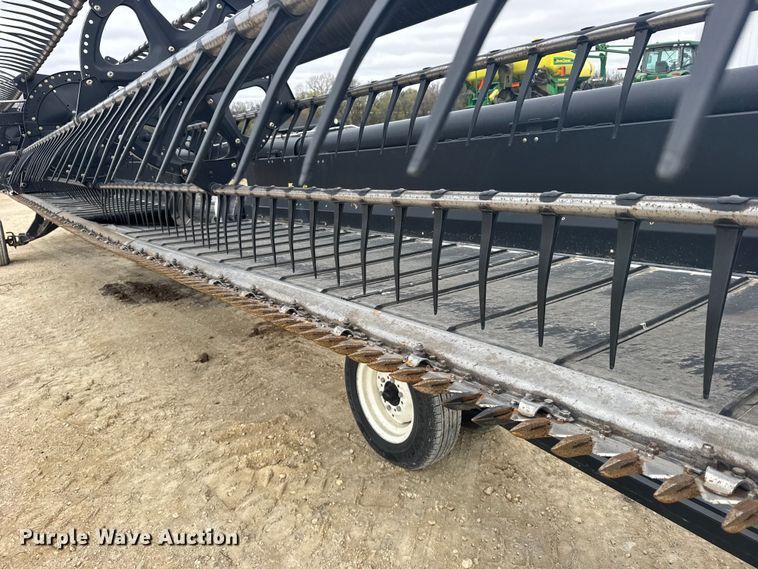 image for item FB7124 MacDon FD75-D Flexdraper flex draper head