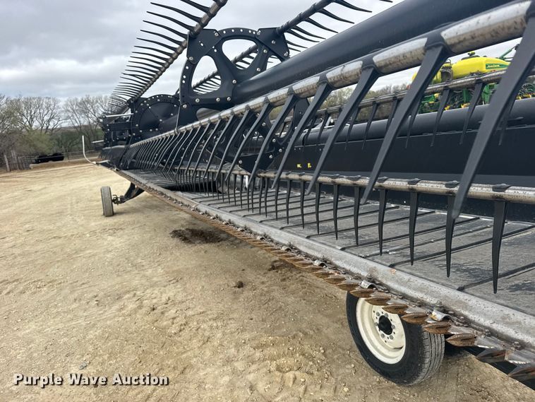 image for item FB7124 MacDon FD75-D Flexdraper flex draper head