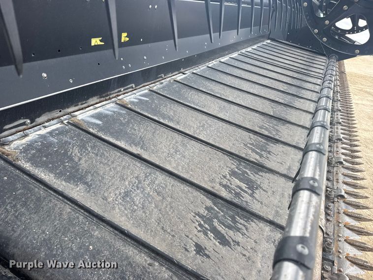 image for item FB7124 MacDon FD75-D Flexdraper flex draper head