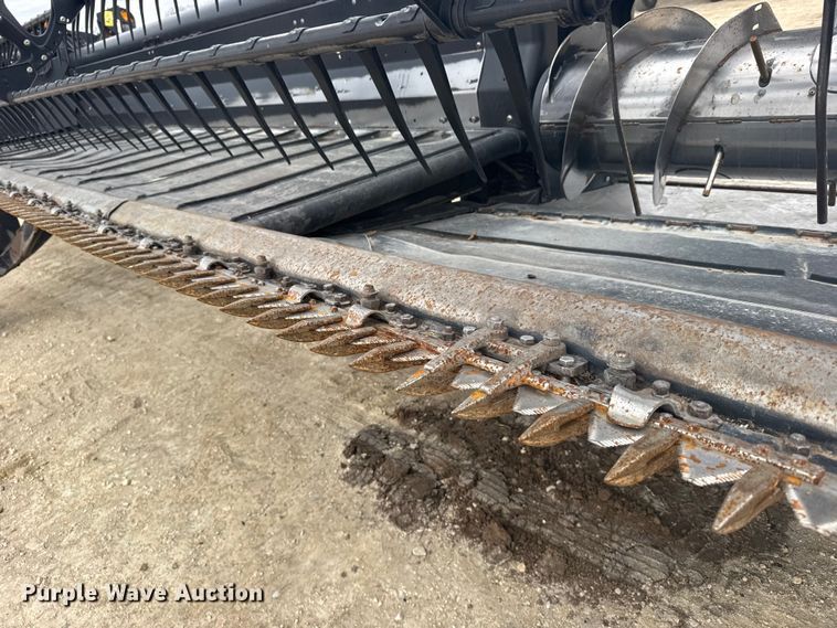 image for item FB7124 MacDon FD75-D Flexdraper flex draper head