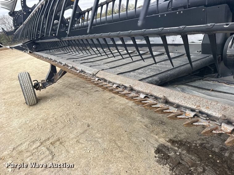 image for item FB7124 MacDon FD75-D Flexdraper flex draper head