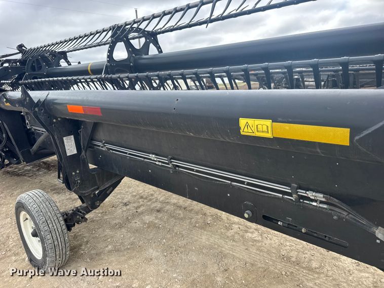 image for item FB7124 MacDon FD75-D Flexdraper flex draper head