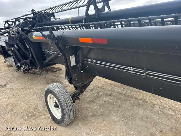 image for item FB7124 MacDon FD75-D Flexdraper flex draper head