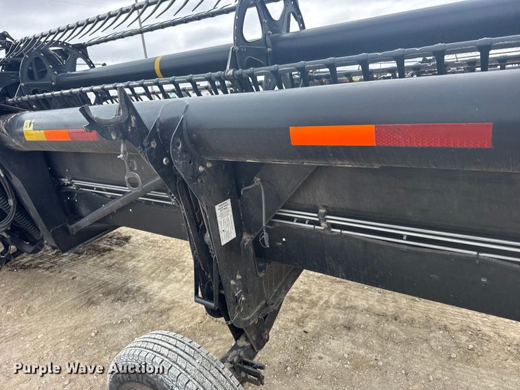 image for item FB7124 MacDon FD75-D Flexdraper flex draper head