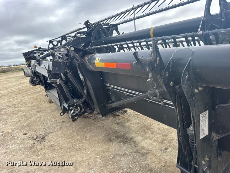 image for item FB7124 MacDon FD75-D Flexdraper flex draper head