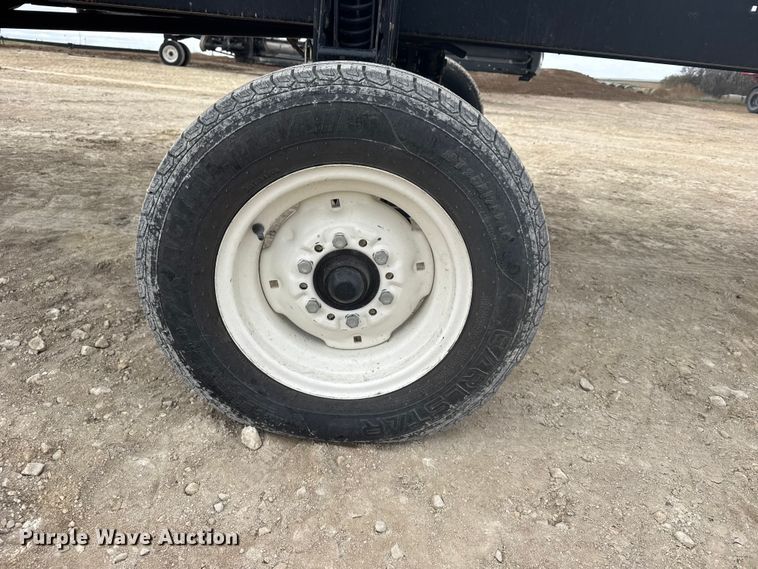 image for item FB7124 MacDon FD75-D Flexdraper flex draper head