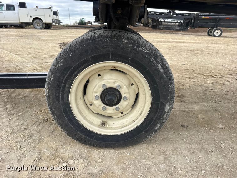 image for item FB7124 MacDon FD75-D Flexdraper flex draper head