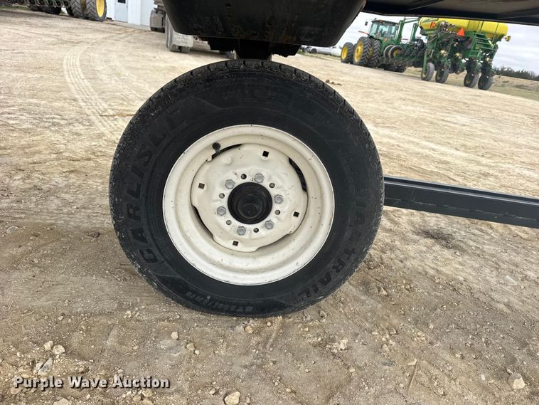 image for item FB7124 MacDon FD75-D Flexdraper flex draper head