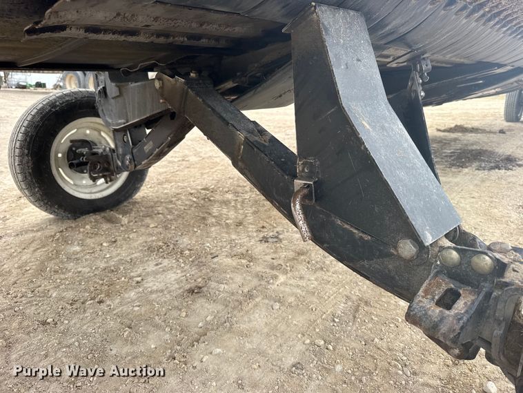 image for item FB7124 MacDon FD75-D Flexdraper flex draper head