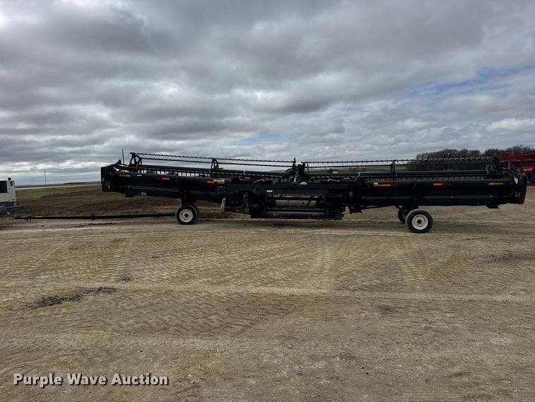 image for item FB7125 MacDon FD75-D Flexdraper flex draper head