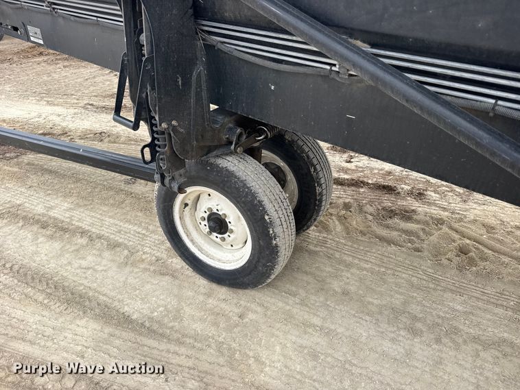 image for item FB7125 MacDon FD75-D Flexdraper flex draper head