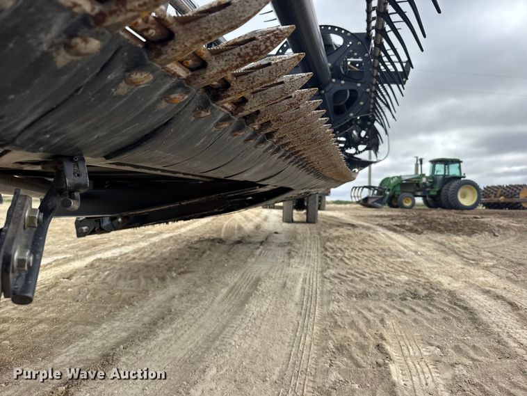 image for item FB7125 MacDon FD75-D Flexdraper flex draper head