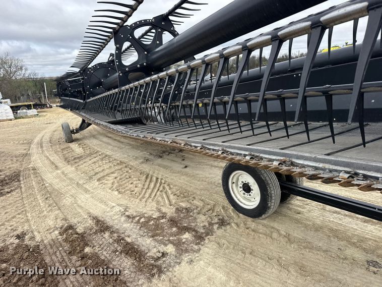 image for item FB7125 MacDon FD75-D Flexdraper flex draper head