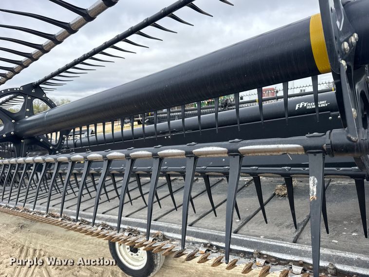 image for item FB7125 MacDon FD75-D Flexdraper flex draper head