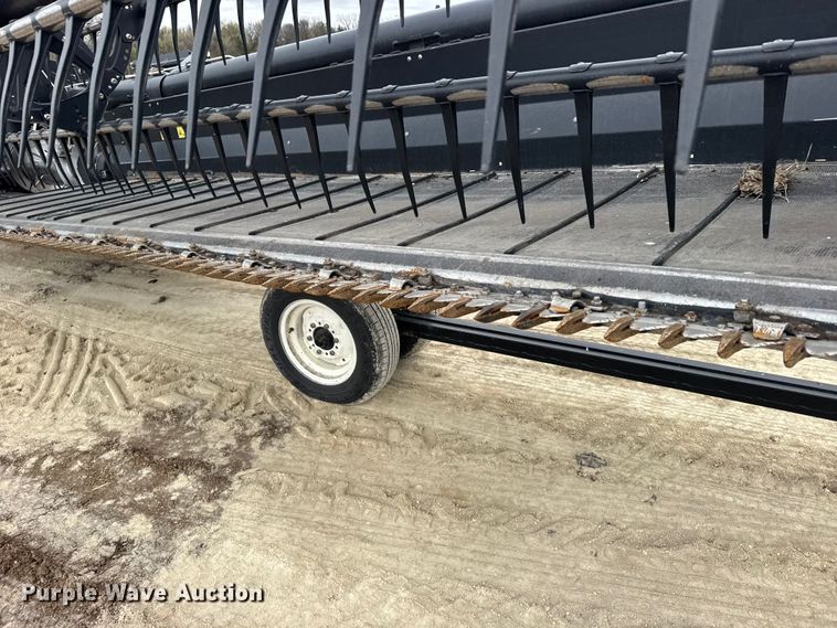 image for item FB7125 MacDon FD75-D Flexdraper flex draper head