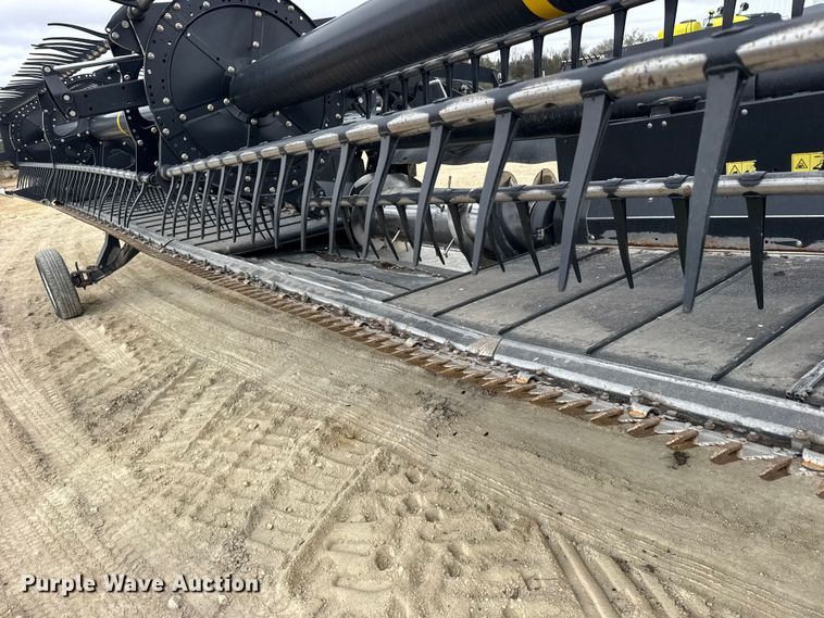 image for item FB7125 MacDon FD75-D Flexdraper flex draper head