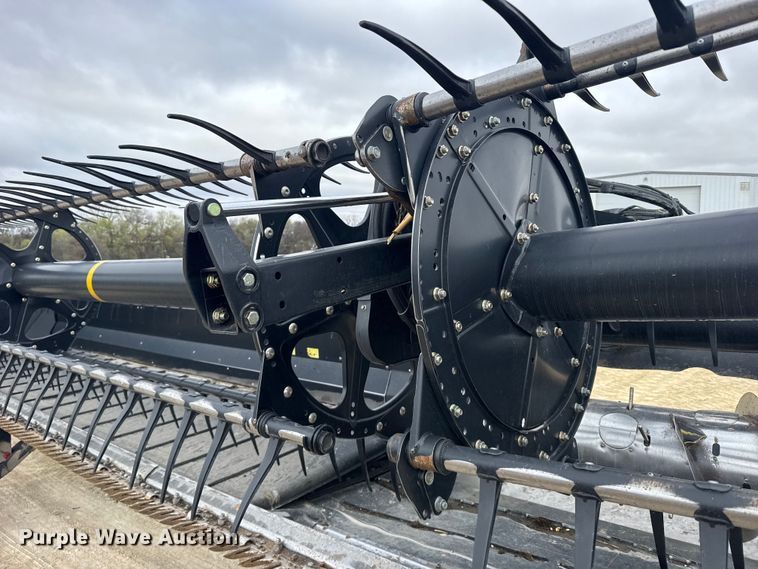 image for item FB7125 MacDon FD75-D Flexdraper flex draper head