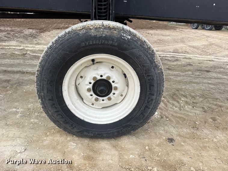 image for item FB7125 MacDon FD75-D Flexdraper flex draper head