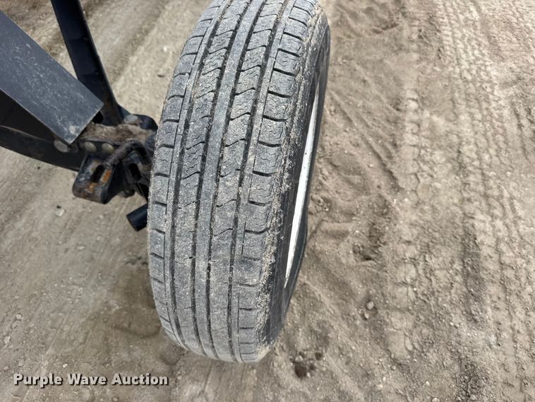 image for item FB7125 MacDon FD75-D Flexdraper flex draper head