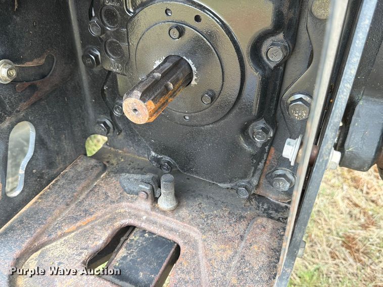 image for item FB8108 2007 John Deere 5205 MFWD tractor