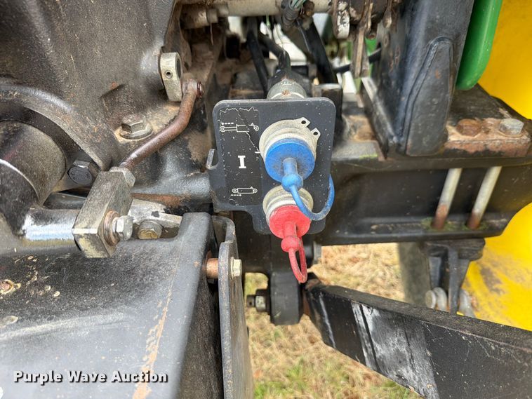 image for item FB8108 2007 John Deere 5205 MFWD tractor