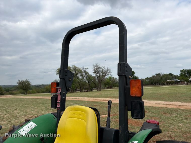 image for item FB8108 2007 John Deere 5205 MFWD tractor