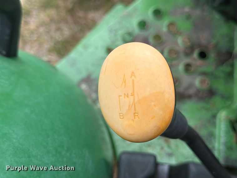 image for item FB8108 2007 John Deere 5205 MFWD tractor