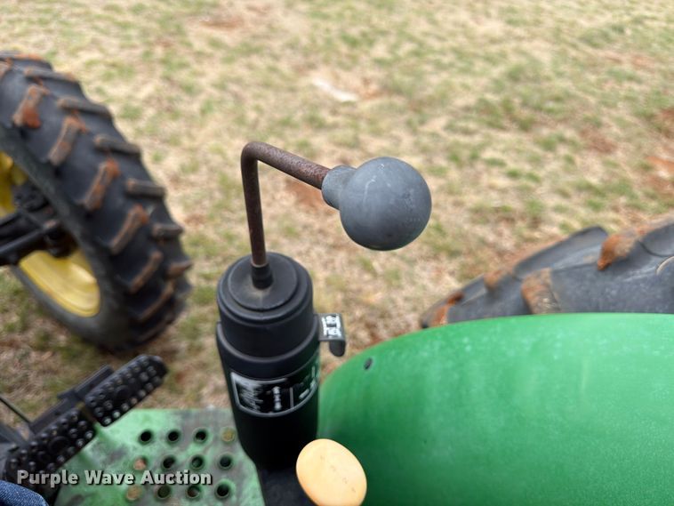 image for item FB8108 2007 John Deere 5205 MFWD tractor