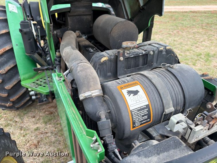 image for item FB8108 2007 John Deere 5205 MFWD tractor