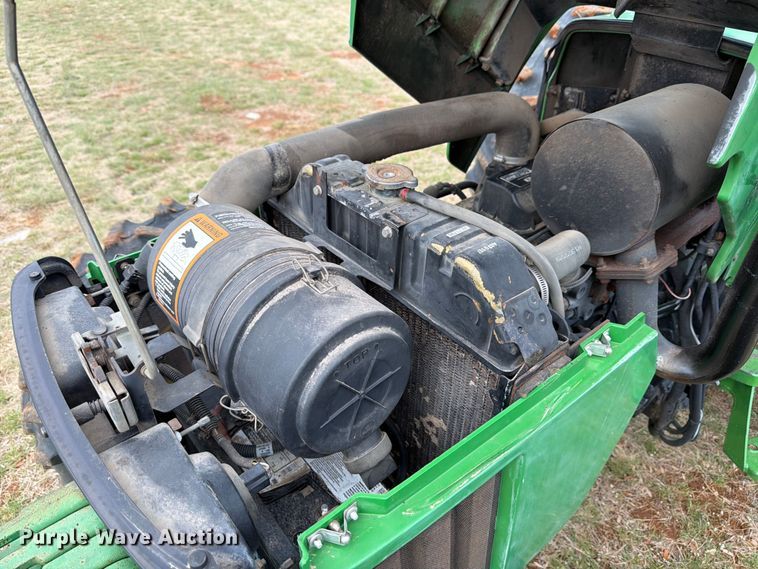 image for item FB8108 2007 John Deere 5205 MFWD tractor
