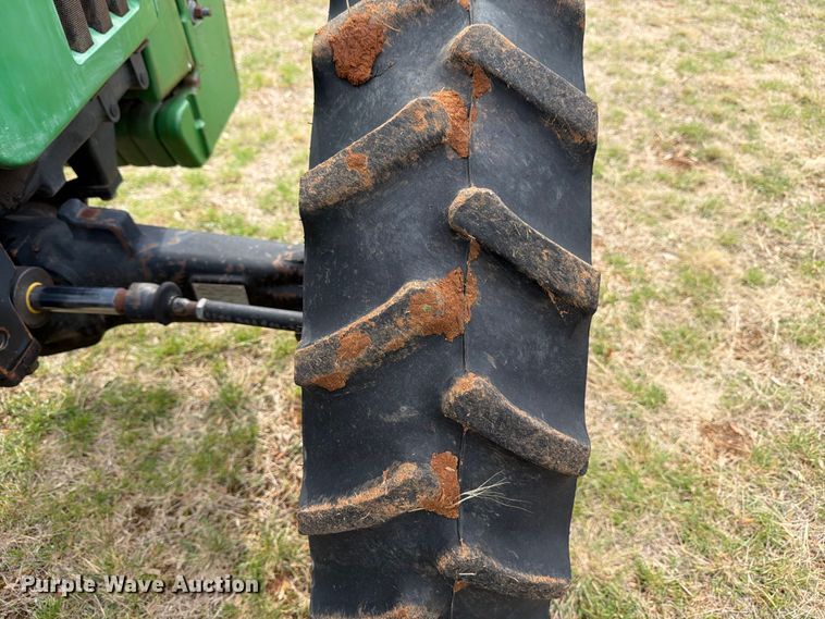 image for item FB8108 2007 John Deere 5205 MFWD tractor