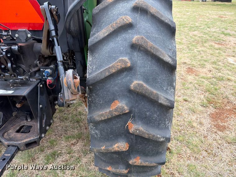 image for item FB8108 2007 John Deere 5205 MFWD tractor