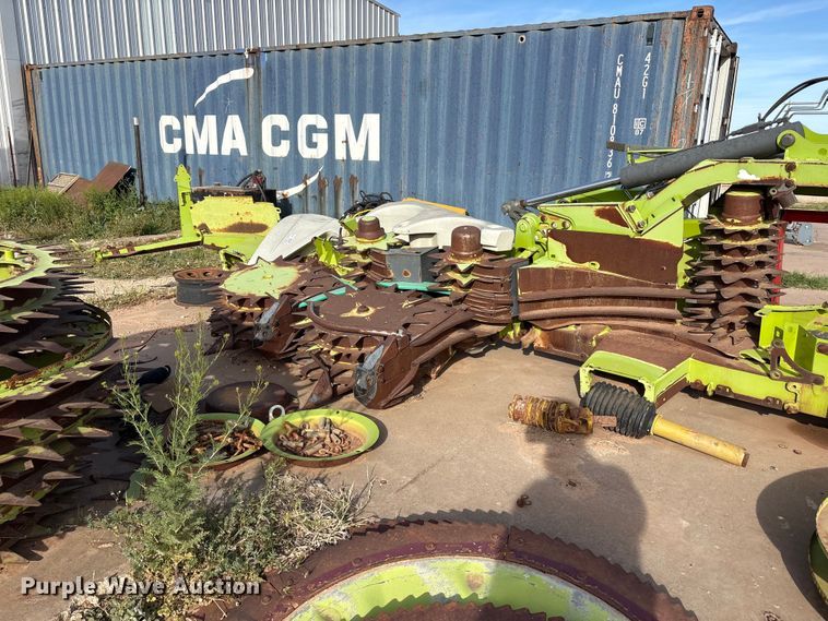 image for item FC2046 2016 Claas Orbis 900 rotary forage head