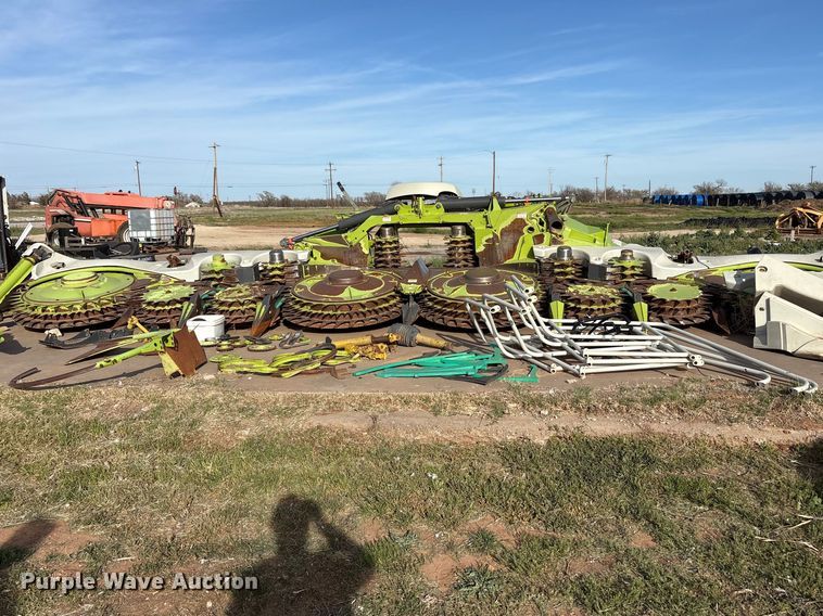 image for item FC2047 2019 Claas Orbis 900 rotary forage head