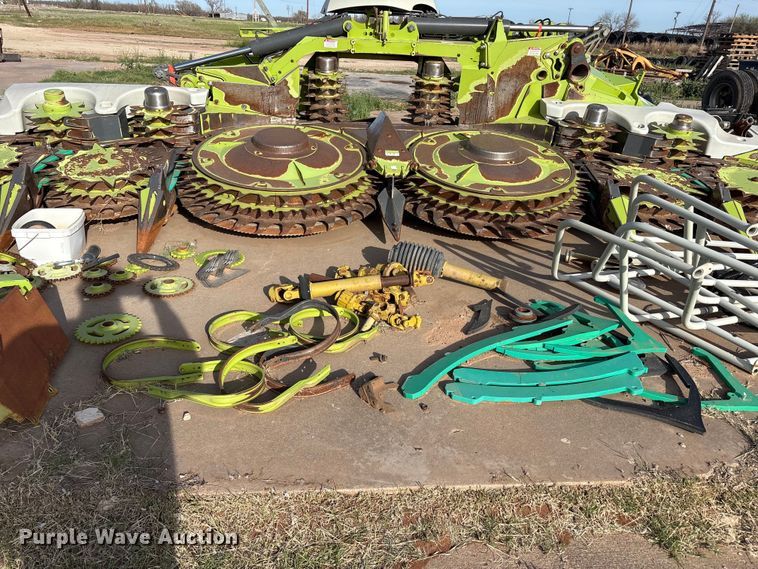 image for item FC2047 2019 Claas Orbis 900 rotary forage head