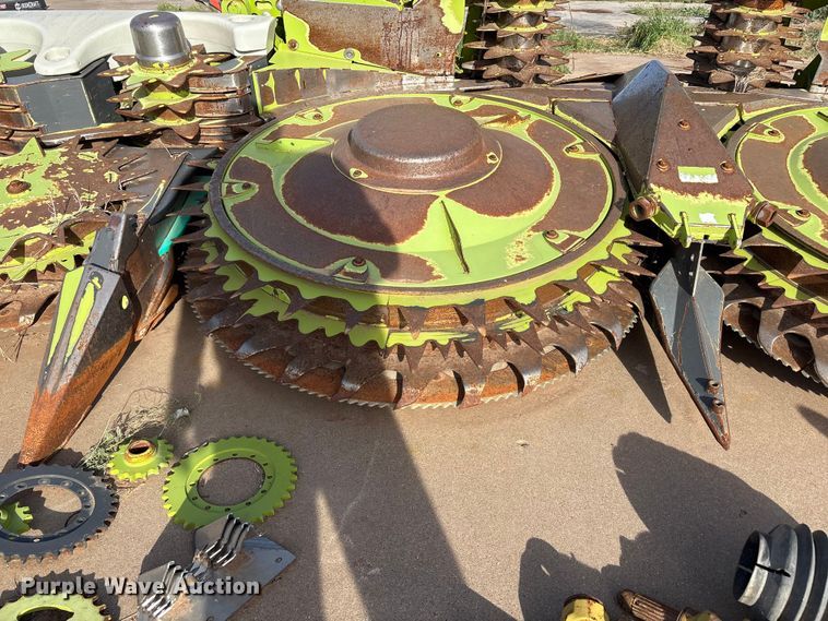 image for item FC2047 2019 Claas Orbis 900 rotary forage head