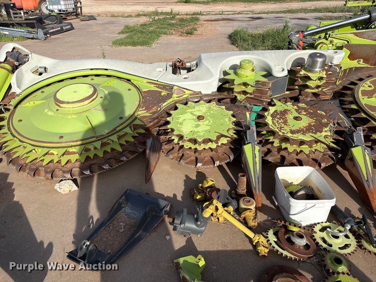 image for item FC2047 2019 Claas Orbis 900 rotary forage head