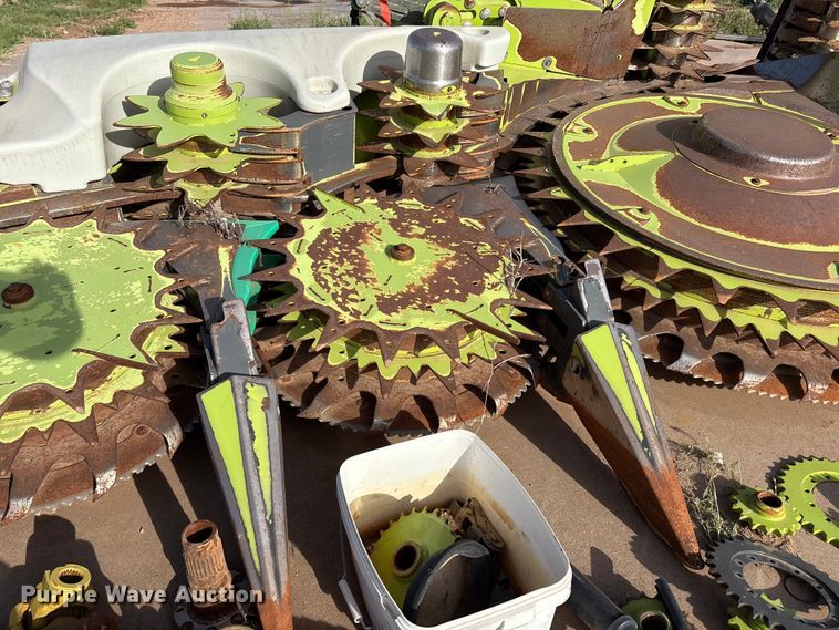 image for item FC2047 2019 Claas Orbis 900 rotary forage head