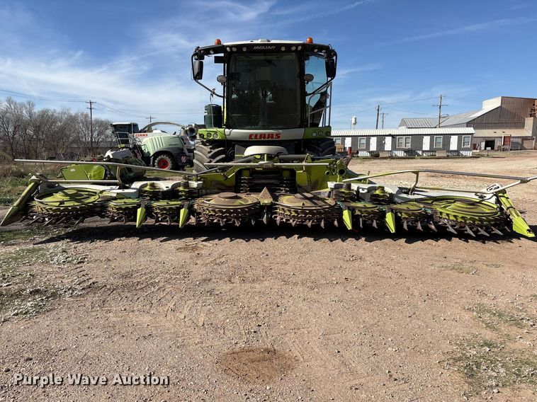image for item FC2049 2014 Claas Orbis 900 rotary forage head