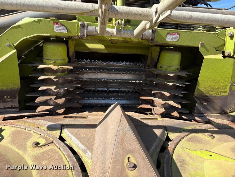 image for item FC2049 2014 Claas Orbis 900 rotary forage head