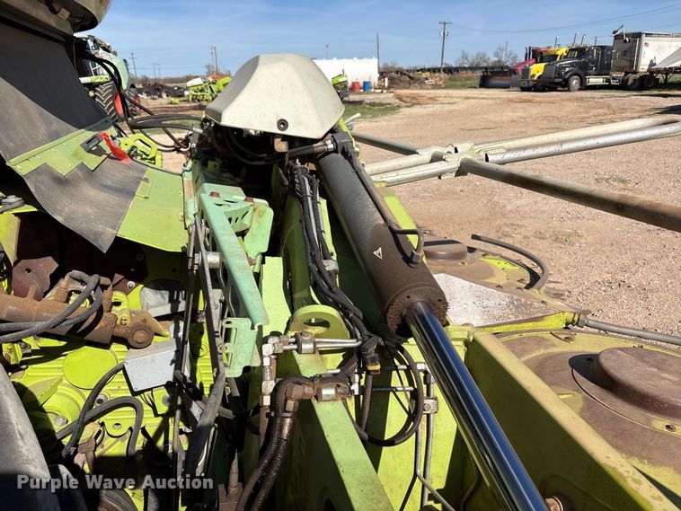 image for item FC2049 2014 Claas Orbis 900 rotary forage head