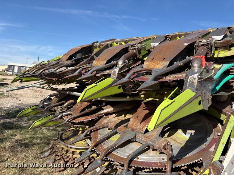 image for item FC2049 2014 Claas Orbis 900 rotary forage head