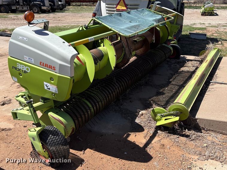 image for item FC2052 2016 Claas 380 L35 pickup head