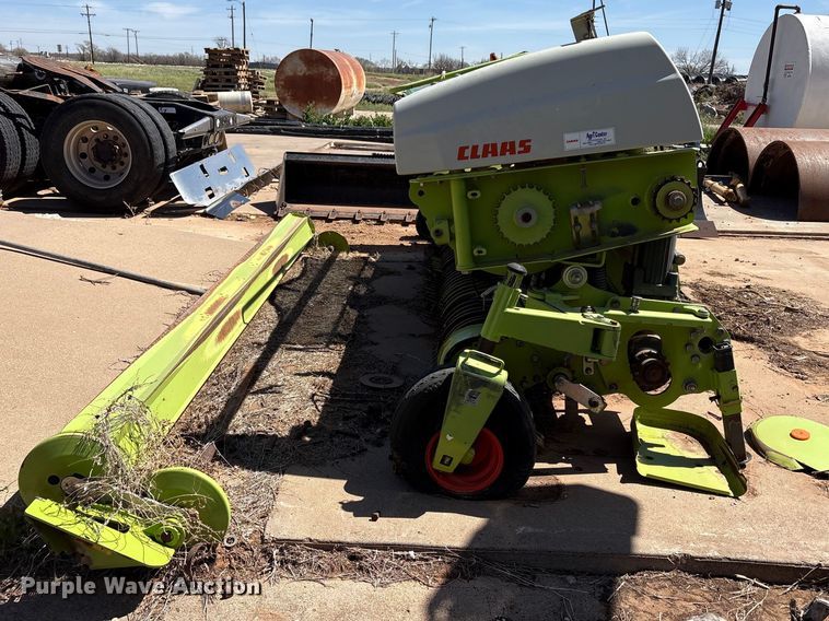 image for item FC2052 2016 Claas 380 L35 pickup head