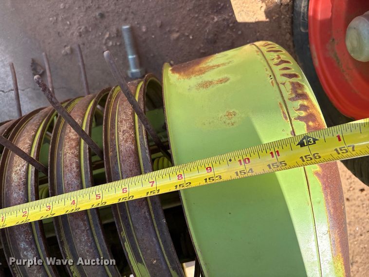 image for item FC2052 2016 Claas 380 L35 pickup head