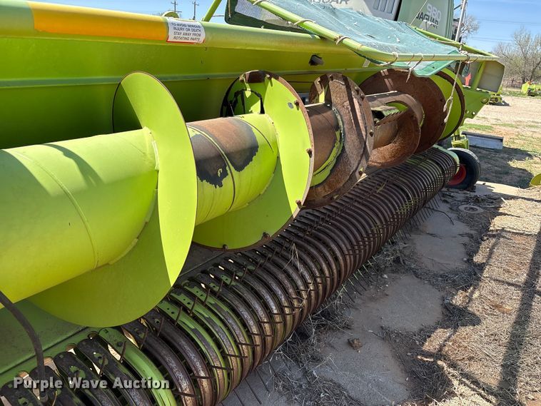 image for item FC2052 2016 Claas 380 L35 pickup head