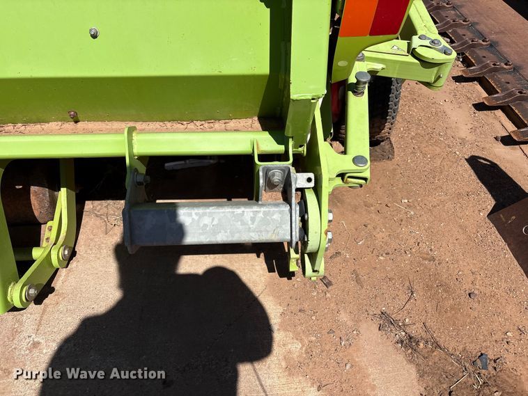 image for item FC2052 2016 Claas 380 L35 pickup head
