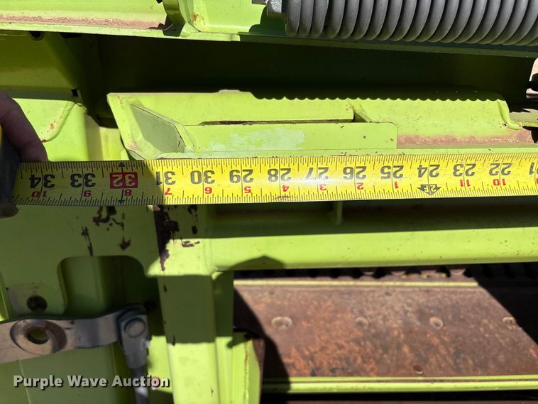 image for item FC2052 2016 Claas 380 L35 pickup head