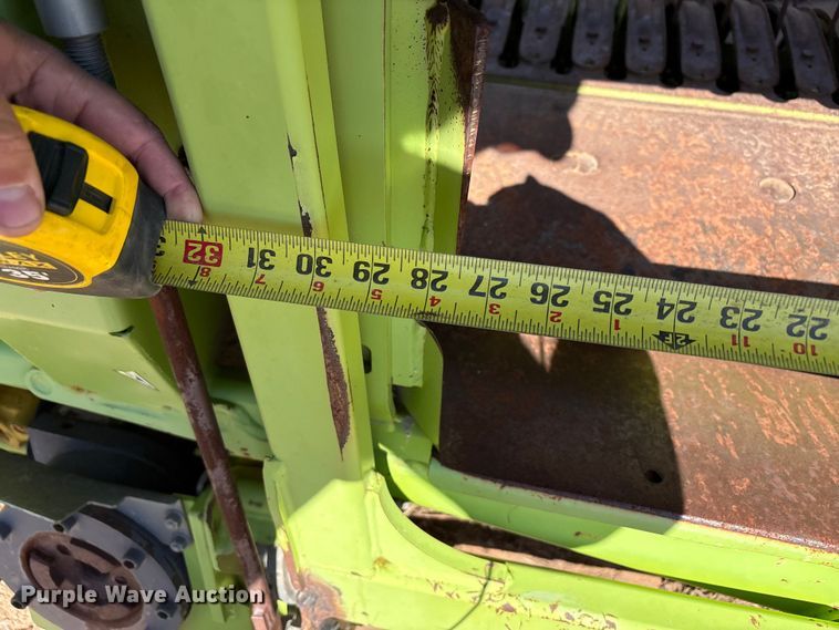 image for item FC2052 2016 Claas 380 L35 pickup head